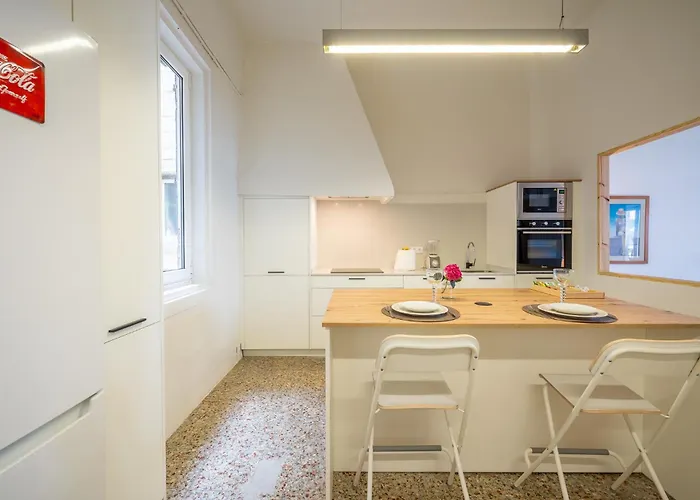 Apartmán Vistas Al Nautico Y Paseo Maritimo De *